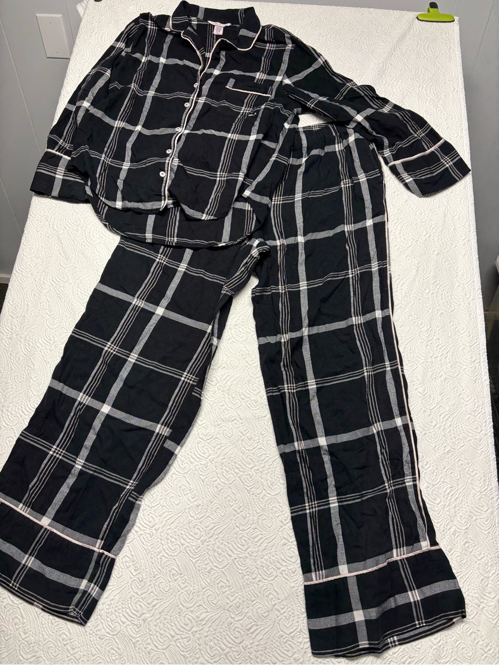 Victoria's Secret Black & White Plaid Wide-Leg Pajama Set